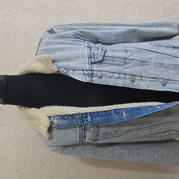 Sherpa jean jacket - Picture 2 of 4